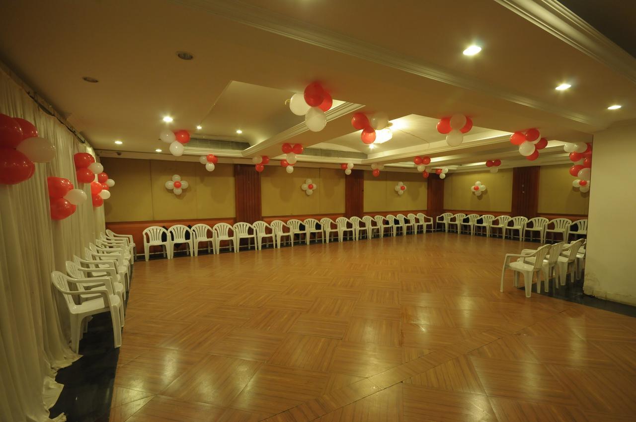Hotel Grape City Nashik Exterior foto